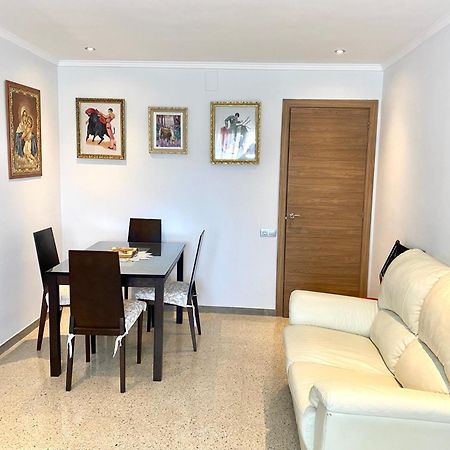 Shared Apartment! Piso Compartido! Общая Квартира! Sevilla Eksteriør bilde