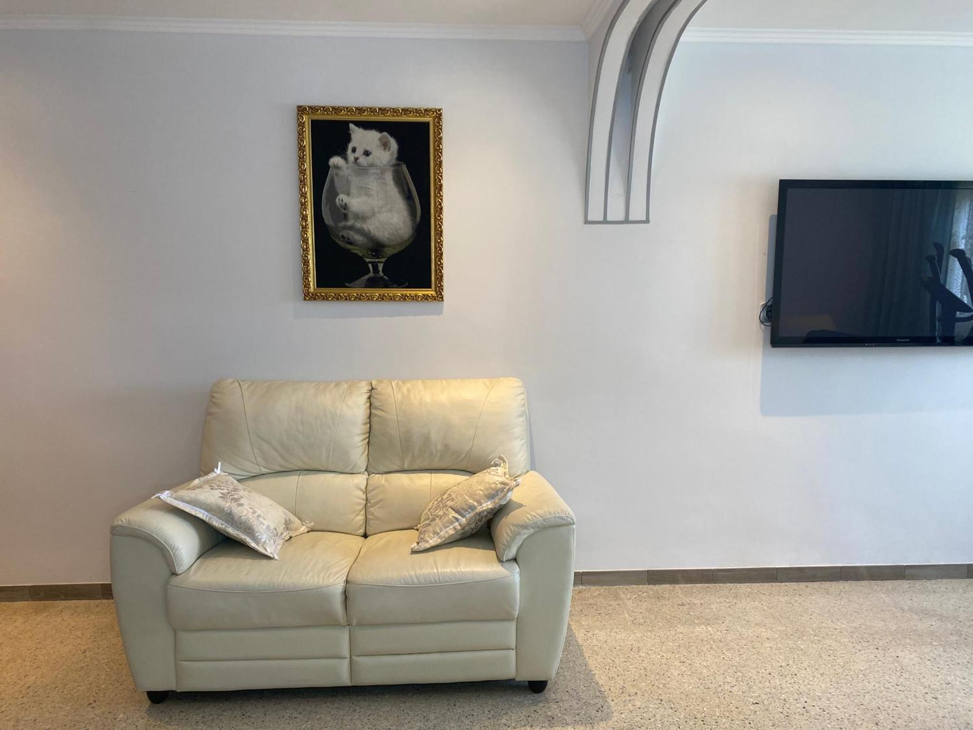 Shared Apartment! Piso Compartido! Общая Квартира! Sevilla Eksteriør bilde